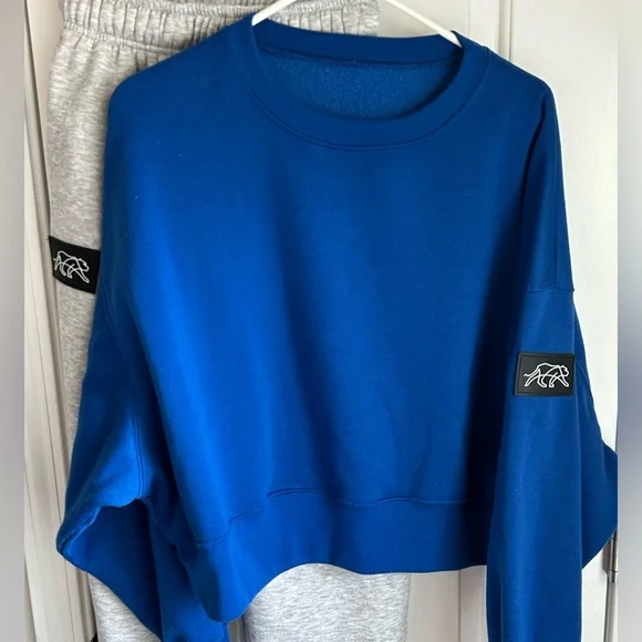 💙 Tiger Friday Set 💙 - Picture 3 of 8